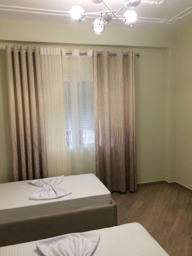Merkaj Hotel Берат Экстерьер фото